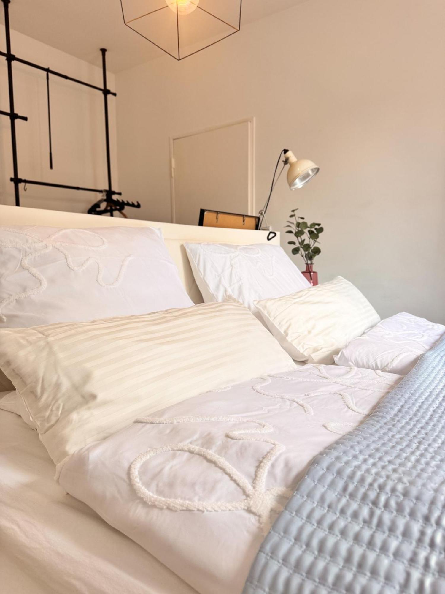 01 Bedroom In Mitte-Up To 5 People-Private Free Parking Berlín Exterior foto