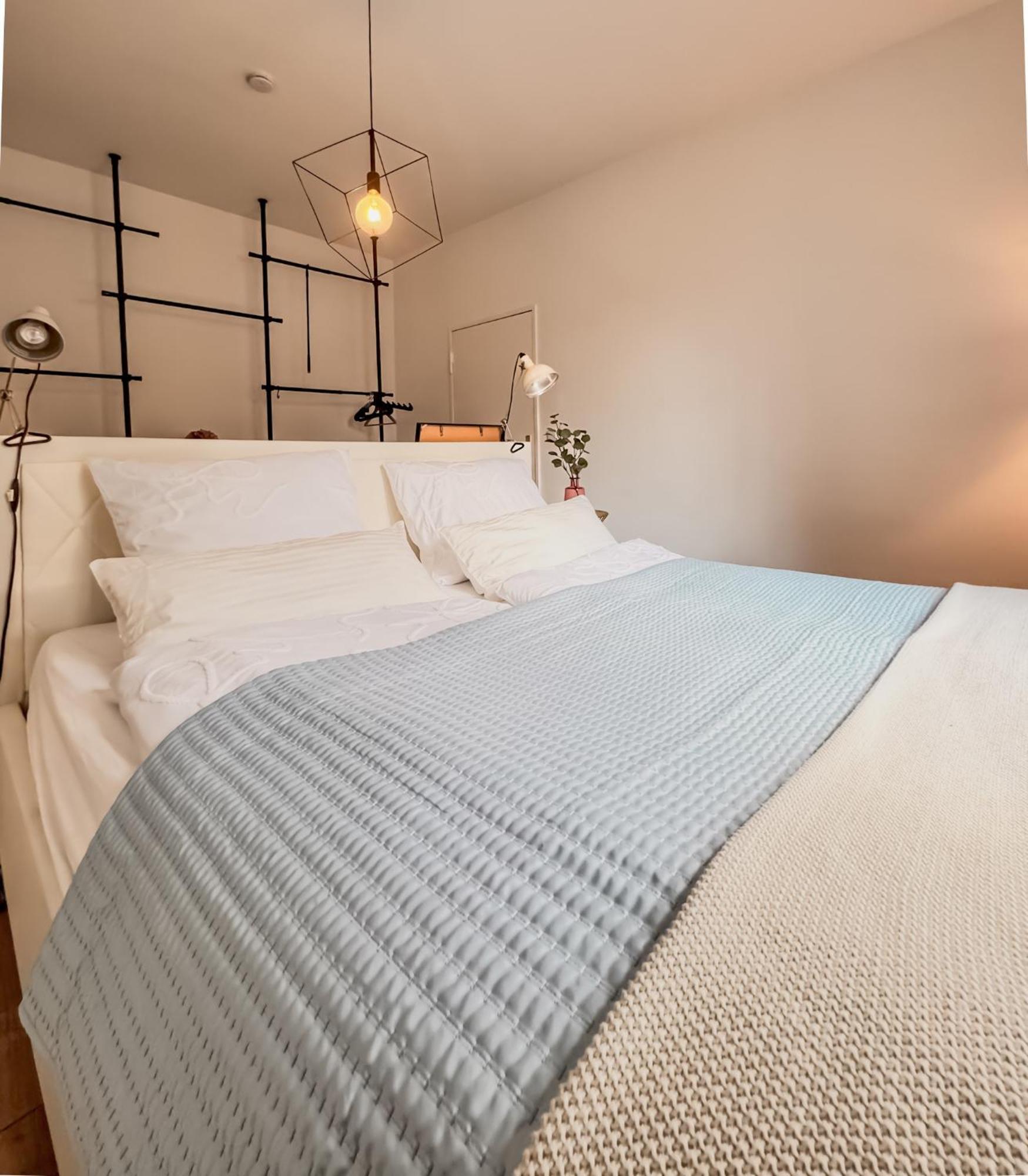 01 Bedroom In Mitte-Up To 5 People-Private Free Parking Berlín Exterior foto